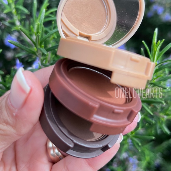 3 COLOR EYEBROW SHADOW - Picture 3 of 13